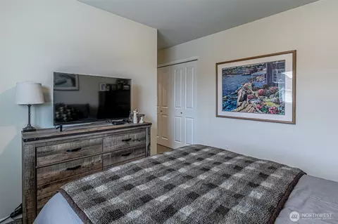 Bedroom - 1103 Ross Ave NW, Orting, WA 98360 photo 8 of 8