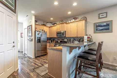 Kitchen - 1103 Ross Ave NW, Orting, WA 98360 photo 1 of 3