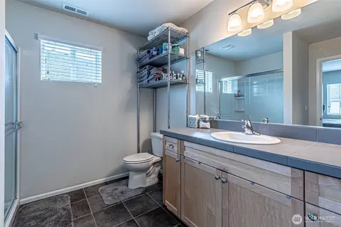 Bath - 1103 Ross Ave NW, Orting, WA 98360 photo 2 of 4