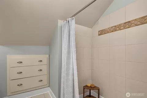 2047 24th Ave E, Seattle, WA 98112 photo 23