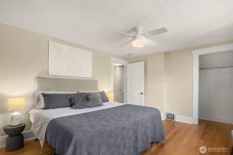 2047 24th Ave E, Seattle, WA 98112 photo 18