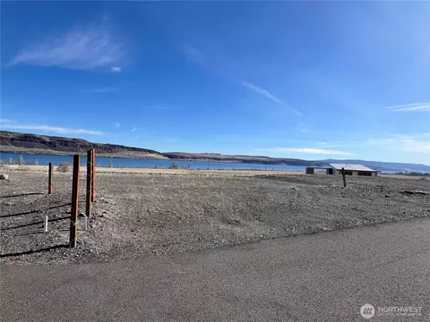 60 King Salmon Ct, Vantage, WA 98950