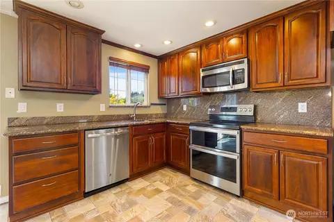 1010 205th Pl SE, Bothell, WA 98012 photo 18