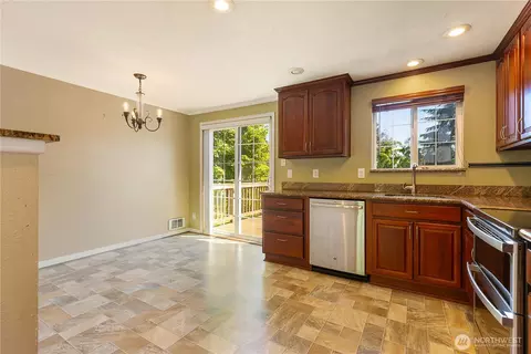 1010 205th Pl SE, Bothell, WA 98012 photo 16