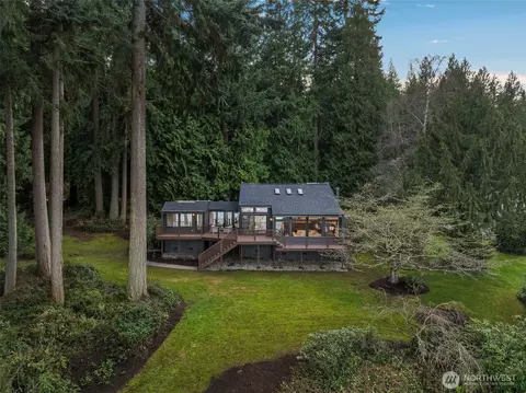 3861 Saratoga Rd, Langley, WA 98260