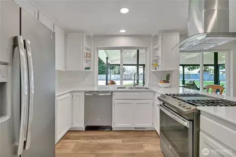Kitchen - 14410 143rd St E, Orting, WA 98360 photo 2 of 4
