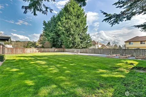Exterior - 14410 143rd St E, Orting, WA 98360 photo 6 of 10