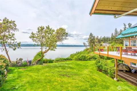 Exterior - 14 J Everett Way, Everett, WA 98204 photo 1 of 7