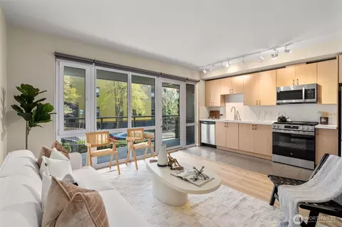 76 Cedar St #206, Seattle, WA 98121
