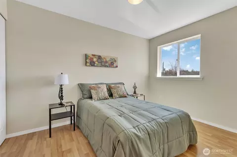 Bedroom - 9480 Olson Pl SW #E, Seattle, WA 98106 photo 2 of 5