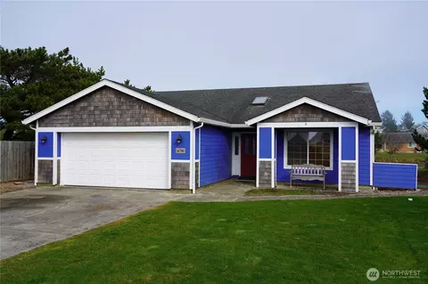 34700 G St, Ocean Park, WA 98640