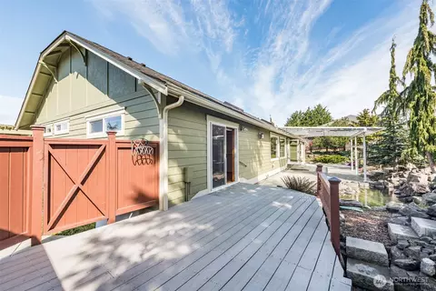Exterior - 82 Lone Eagle Ln, Sequim, WA 98382 photo 3 of 8