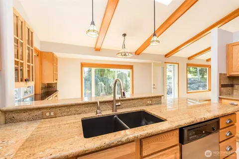 Kitchen - 82 Lone Eagle Ln, Sequim, WA 98382 photo 4 of 5
