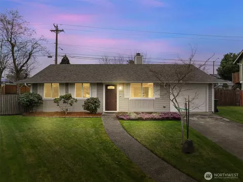 4902 35th St NE, Tacoma, WA 98422
