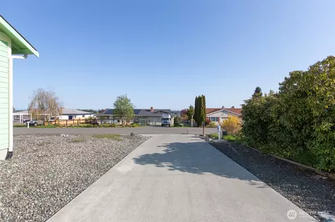 305 W Eunice St, Sequim, WA 98382 photo 9