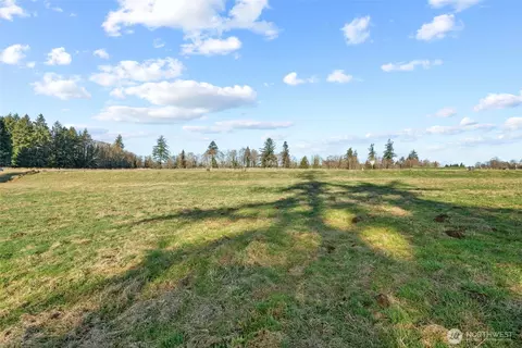 43 Sunnyfield Dr, Cathlamet, WA 98612
