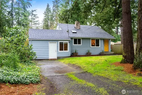 13734 Stone Ave N, Seattle, WA 98133