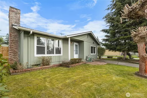 17125 Spanaway Ln E, Spanaway, WA 98387