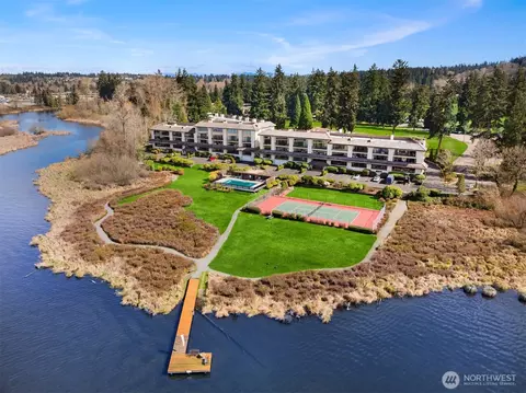 16921 Inglewood Rd NE #A304, Kenmore, WA 98028