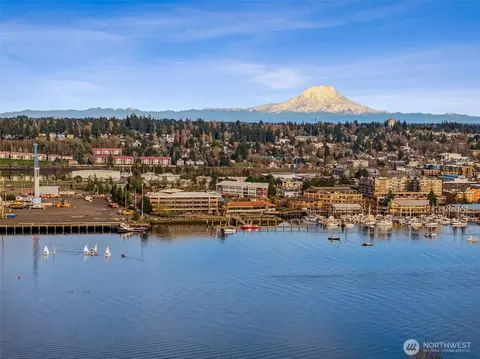 702 Sherman St NW, Olympia, WA 98502