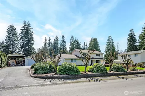 13008 115th St E, Puyallup, WA 98374