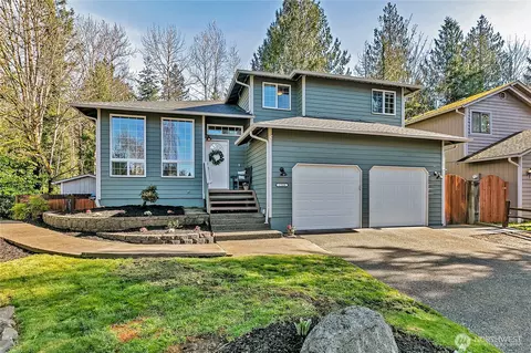 17038 SE 251st Pl, Covington, WA 98042