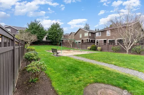 Exterior - 2617 123rd Pl SE, Everett, WA 98208 photo 9 of 9