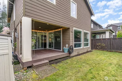 Exterior - 2617 123rd Pl SE, Everett, WA 98208 photo 6 of 9