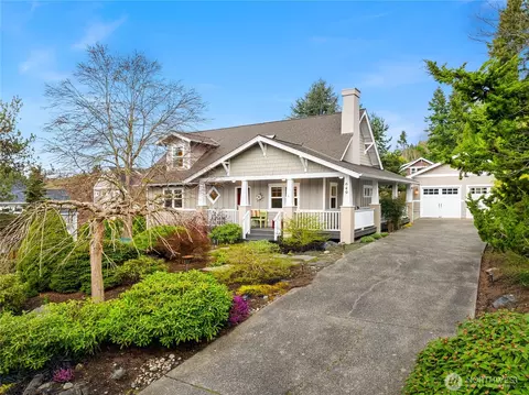 649 Al Dorsey Ln NW, Bainbridge Island, WA 98110