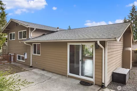 225 218th Pl SW, Bothell, WA 98021 photo 4