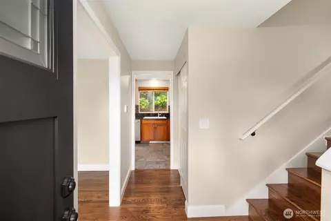 225 218th Pl SW, Bothell, WA 98021 photo 5