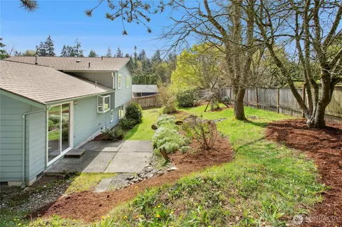 Exterior - 21826 1st Ave W, Bothell, WA 98021 photo 5 of 7