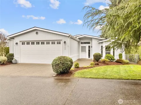 5730 89 St E #4, Puyallup, WA 98371