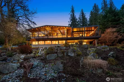 22915 SE 53rd St, Issaquah, WA 98029