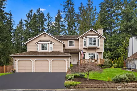 1017 187th Pl SW, Lynnwood, WA 98036