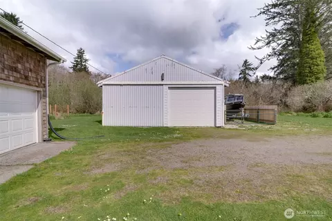 808 Spruce St E, Ilwaco, WA 98624 photo 32