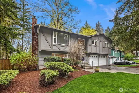 15902 174th Ave NE, Woodinville, WA 98072