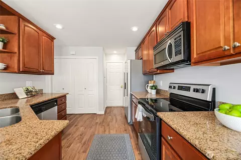 Kitchen - 10030 Holly Dr #133, Everett, WA 98204 photo 2 of 2