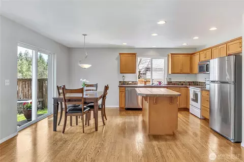 Kitchen - 19225 205th St E, Orting, WA 98360 photo 1 of 5
