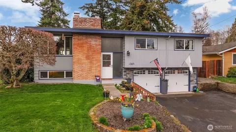 7029 191st Pl SW, Lynnwood, WA 98036