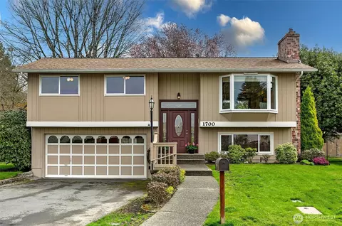 1700 Blaine Ave NE, Renton, WA 98056