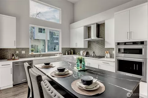 8904 NE 173rd Pl #C, Bothell, WA 98011 photo 2