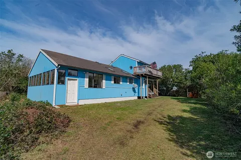 308 S Wynoochee Dr, Ocean Shores, WA 98569