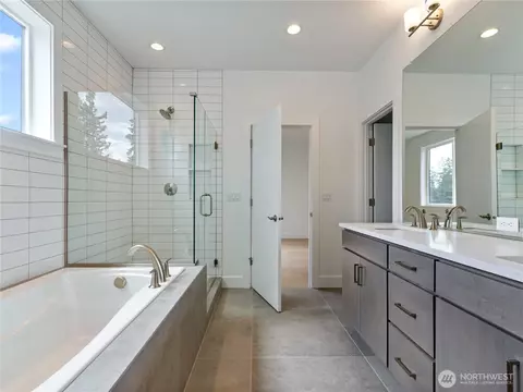 Bath - 23922 38th Ave SE, Bothell, WA 98021 photo 2 of 5