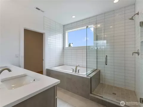 Bath - 23922 38th Ave SE, Bothell, WA 98021 photo 1 of 5