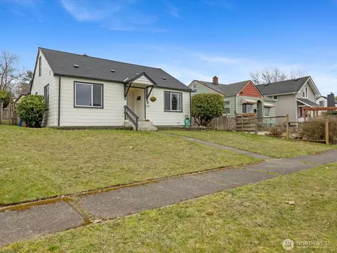 6301 S Thompson Ave, Tacoma, WA 98408