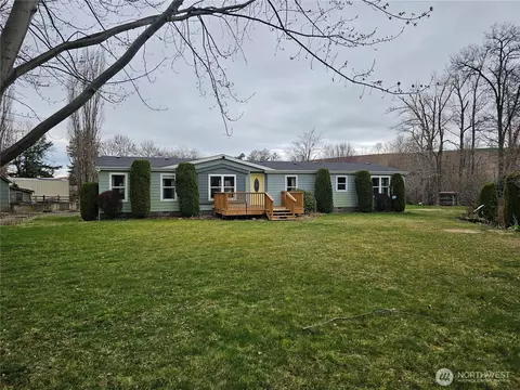 195 Second SE, Dixie, WA 99329