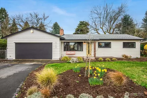 9705 NW 24th Ave, Vancouver, WA 98665