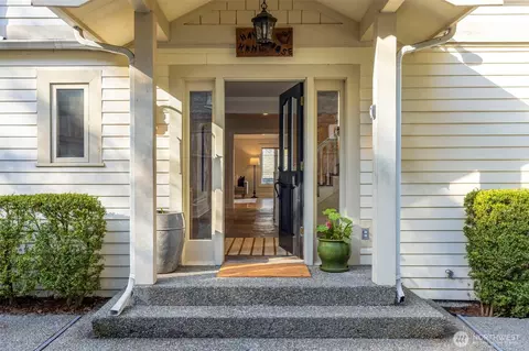 2601 3rd Ave N, Seattle, WA 98109
