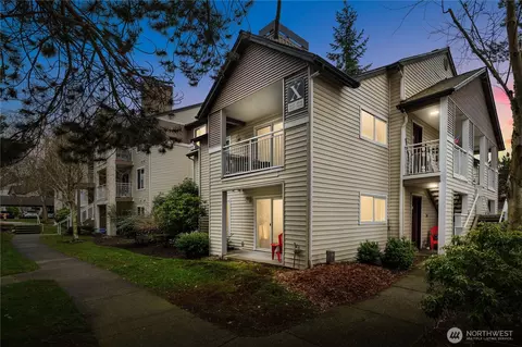 12303 Harbour Pointe Blvd #X107, Mukilteo, WA 98275